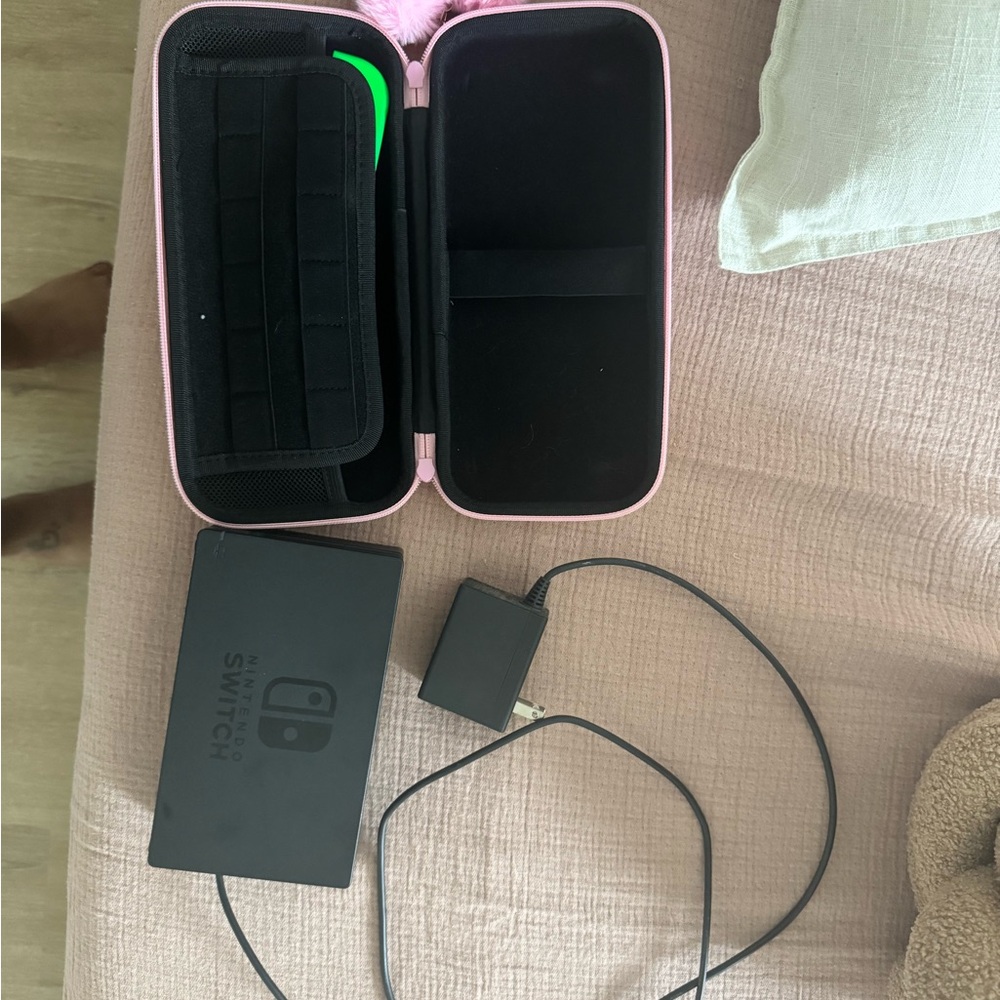 Nintendo Switch Original - Picture 4 of 4